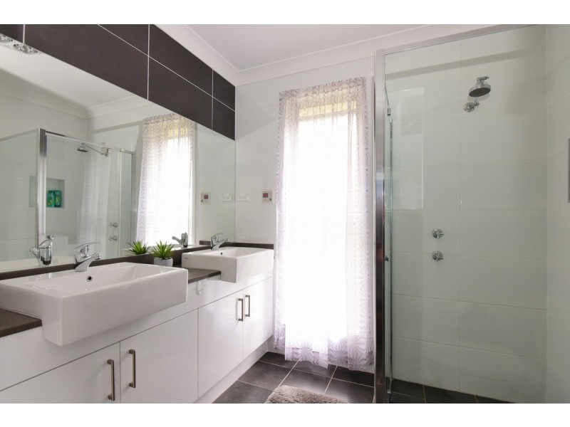 32 Bowerbird Street, South Nowra NSW 2541