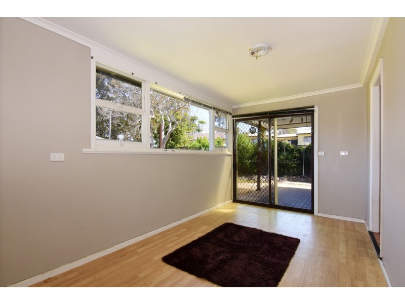 8 Gould Avenue, Nowra NSW 2541