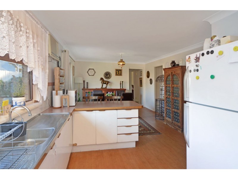 17 Gleneagle Parade, North Nowra NSW 2541