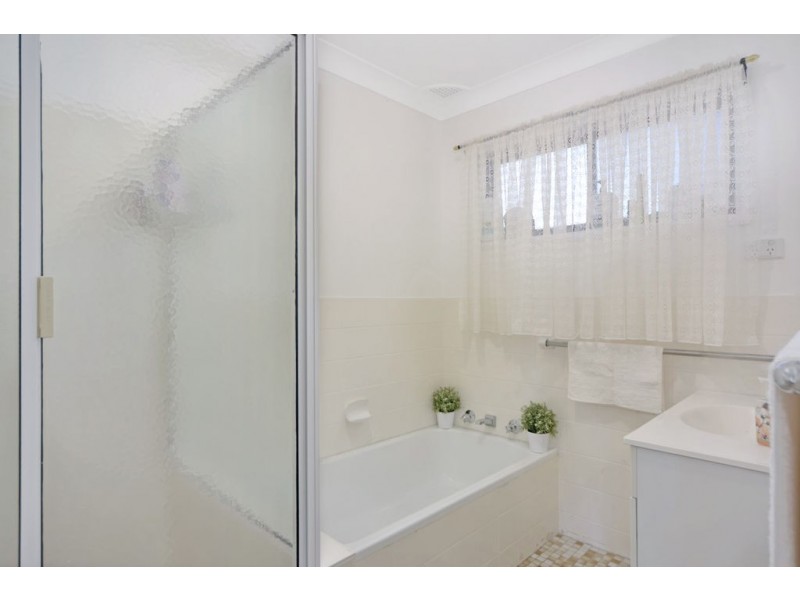 17 Gleneagle Parade, North Nowra NSW 2541