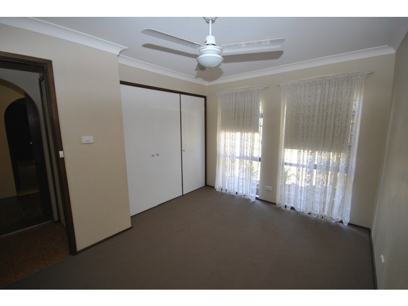 4 Coconut Drive, North Nowra NSW 2541
