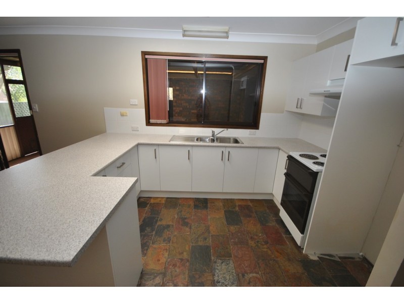 4 Coconut Drive, North Nowra NSW 2541