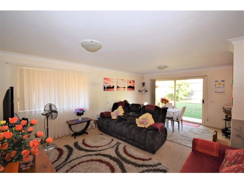 7/8a Rendal Avenue, North Nowra NSW 2541
