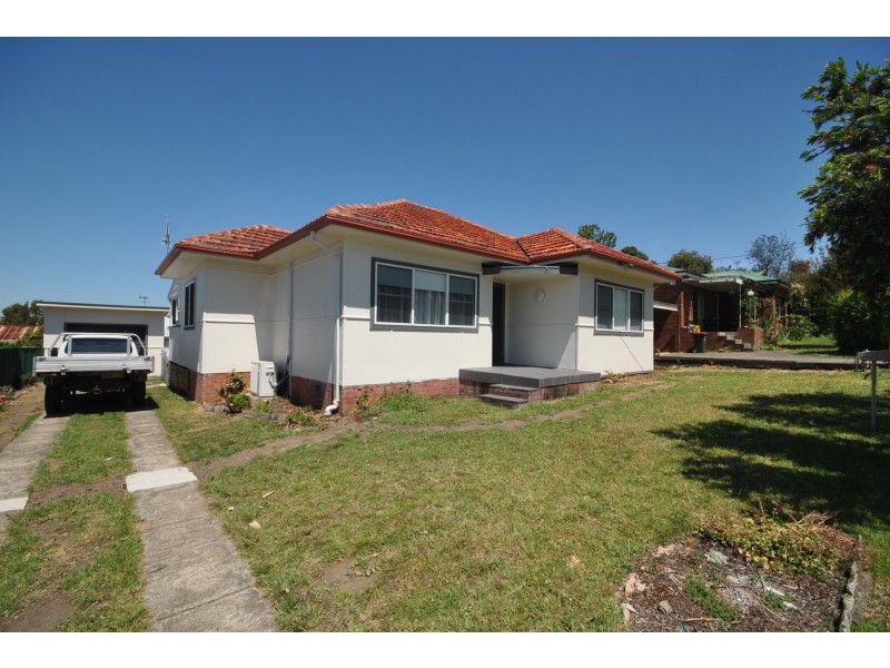 20 Cambewarra Road, Bomaderry NSW 2541