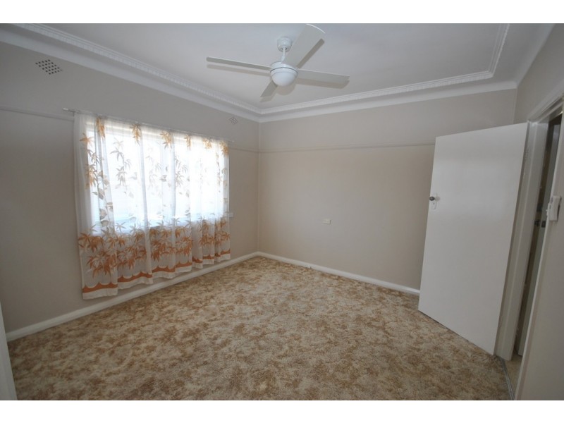 20 Cambewarra Road, Bomaderry NSW 2541