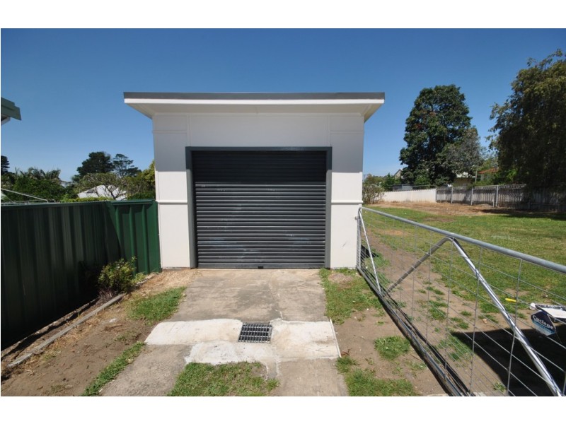 20 Cambewarra Road, Bomaderry NSW 2541