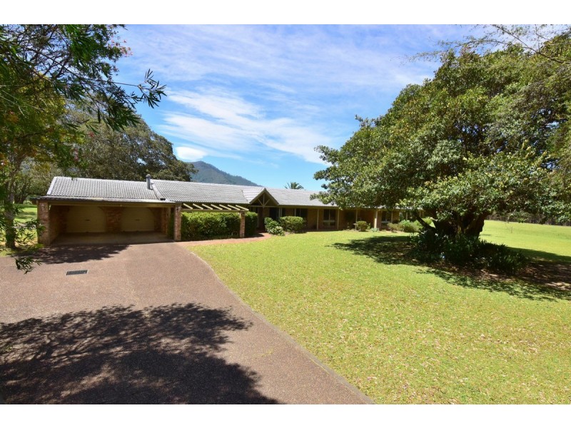 690 Illaroo Road, Tapitallee NSW 2540