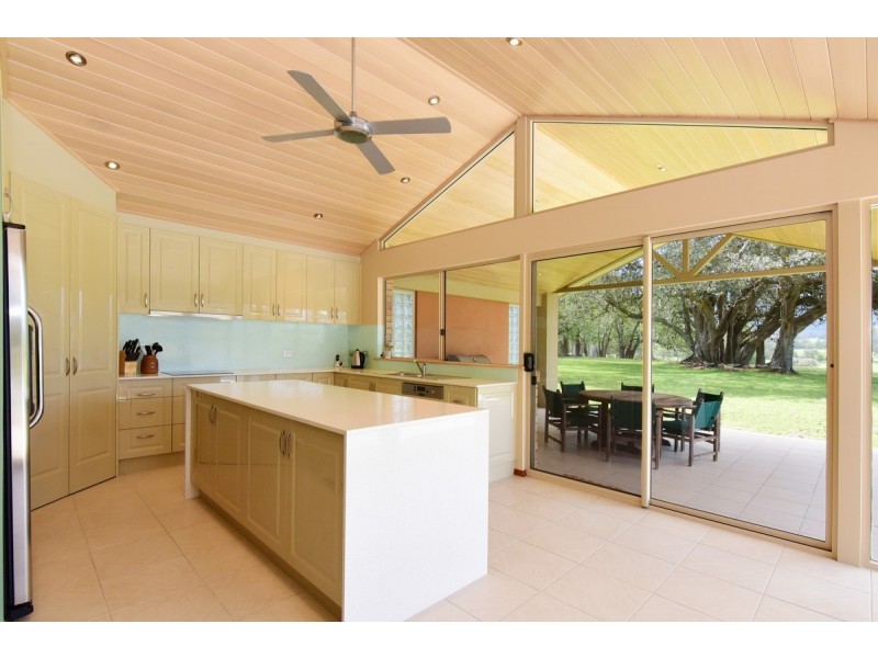 690 Illaroo Road, Tapitallee NSW 2540