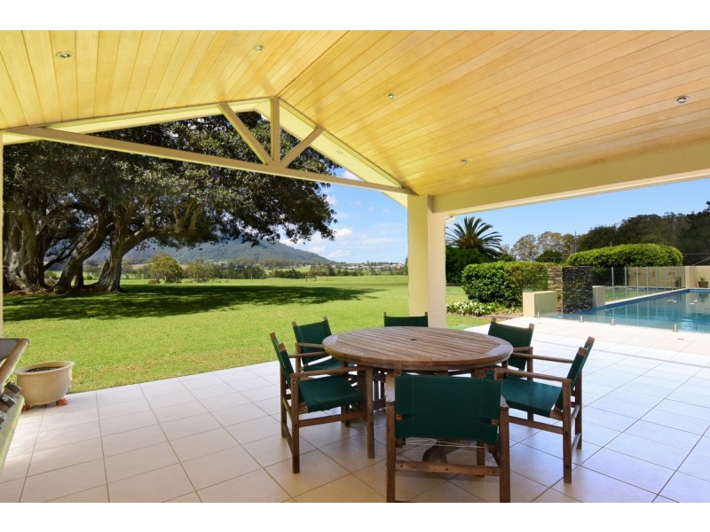 690 Illaroo Road, Tapitallee NSW 2540