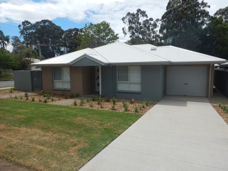 1/42 Tarawal Street, Bomaderry NSW 2541