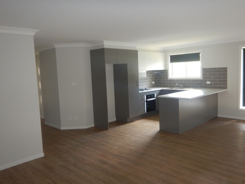 1/42 Tarawal Street, Bomaderry NSW 2541