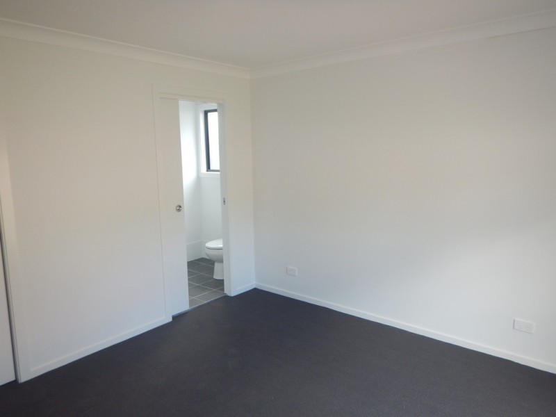 2/42 Tarawal Street, Bomaderry NSW 2541