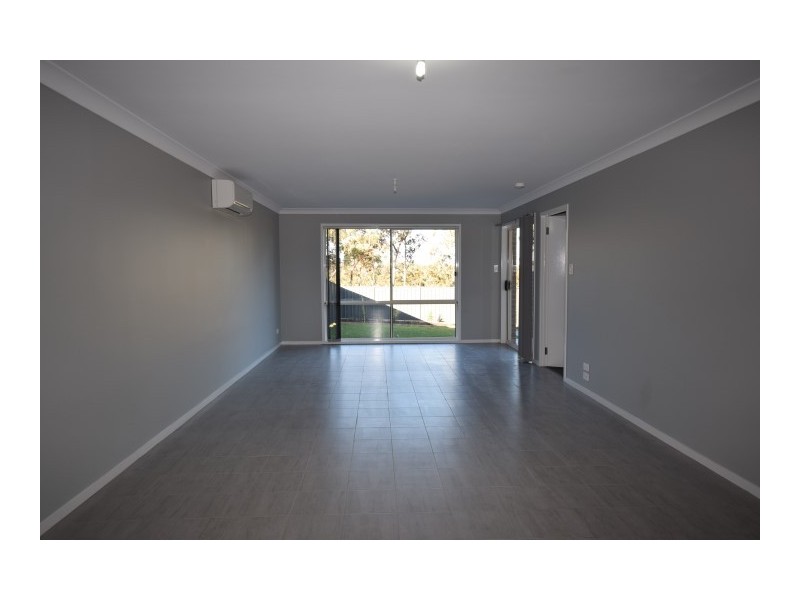 11a george lee way, North Nowra NSW 2541