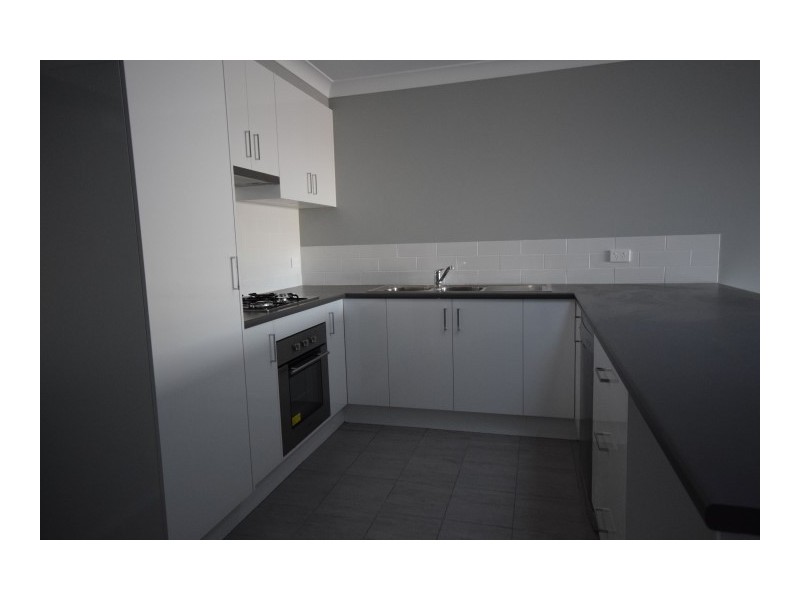 11a george lee way, North Nowra NSW 2541