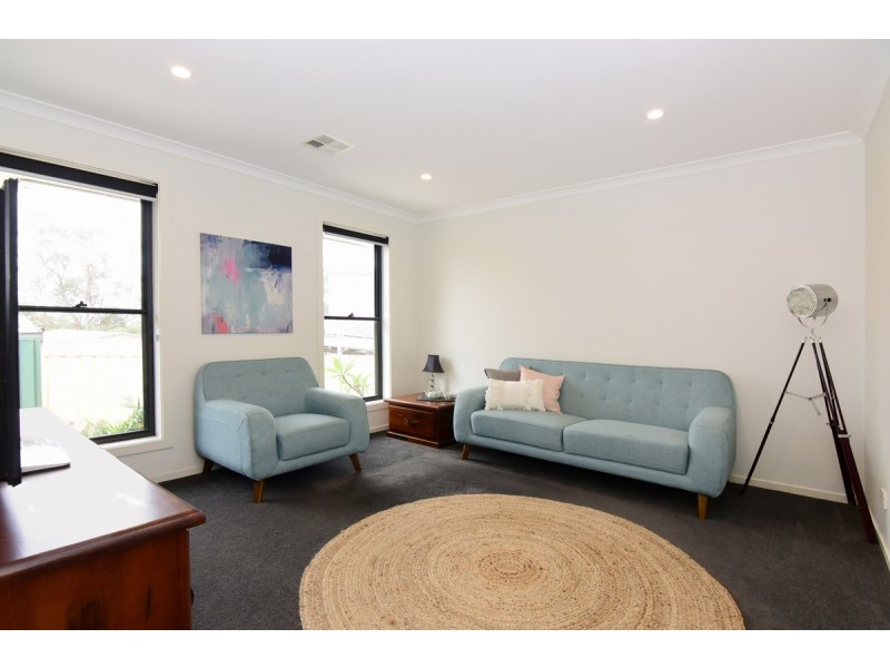 91B Bunberra Street, Bomaderry NSW 2541