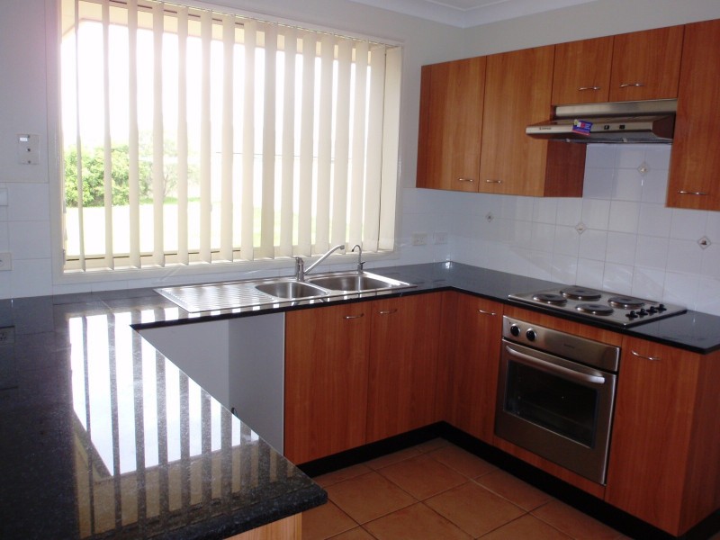 20 Guinea Flower Cres, Worrigee NSW 2540