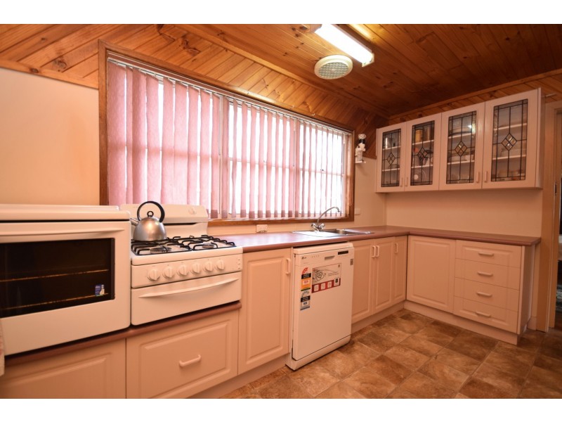 172 Albatross Road, Nowra Hill NSW 2540