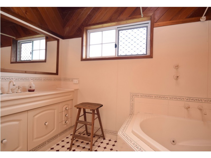 172 Albatross Road, Nowra Hill NSW 2540