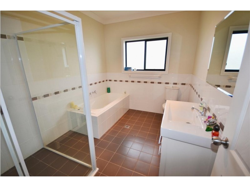 62 Blue Gum Way, North Nowra NSW 2541