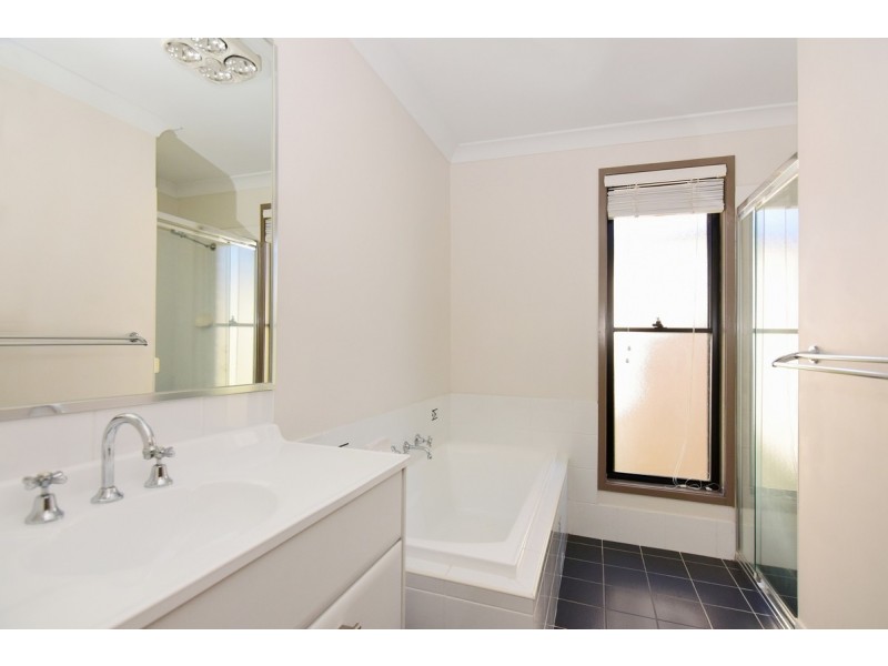 3 Rock Lilly Close, Worrigee NSW 2540