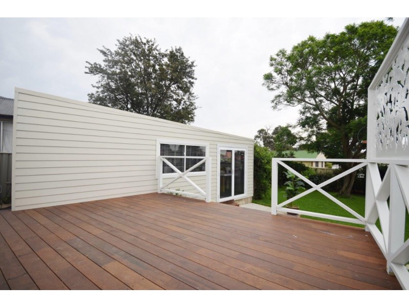 19 YOUNG AVENUE, Nowra NSW 2541