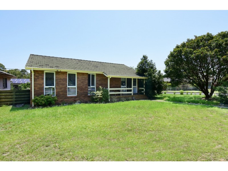 37 McDonald Avenue, Nowra NSW 2541
