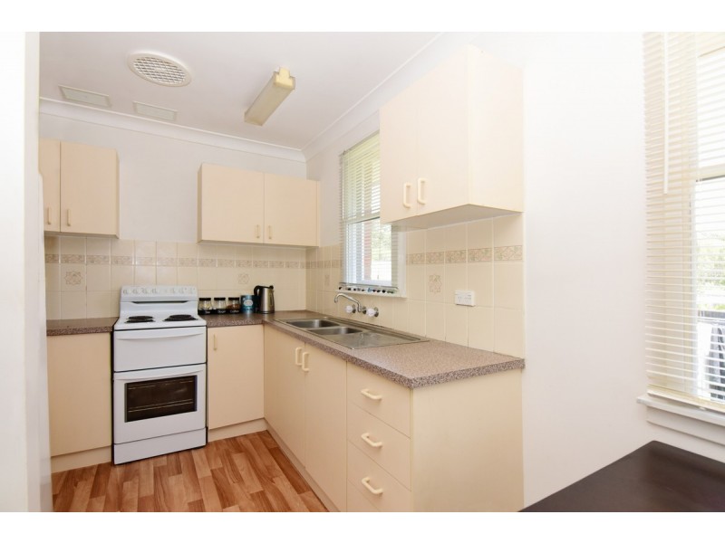 37 McDonald Avenue, Nowra NSW 2541