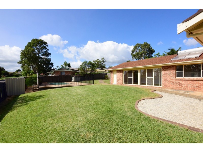 13 Regent Place, Bomaderry NSW 2541