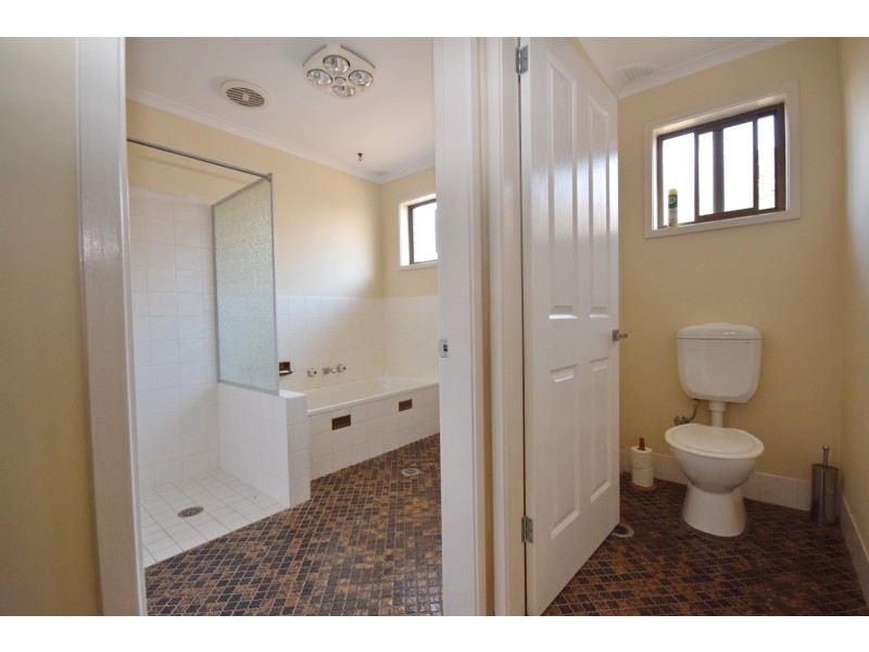 17 Elia Avenue, Nowra NSW 2541