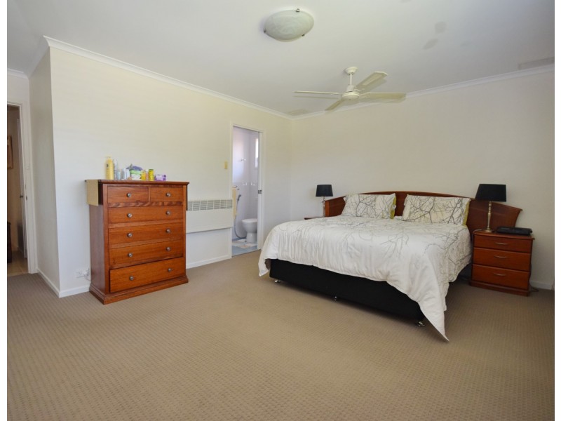 17 Elia Avenue, Nowra NSW 2541