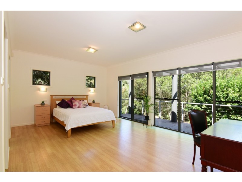 9 Greenwell Point Road, Greenwell Point NSW 2540
