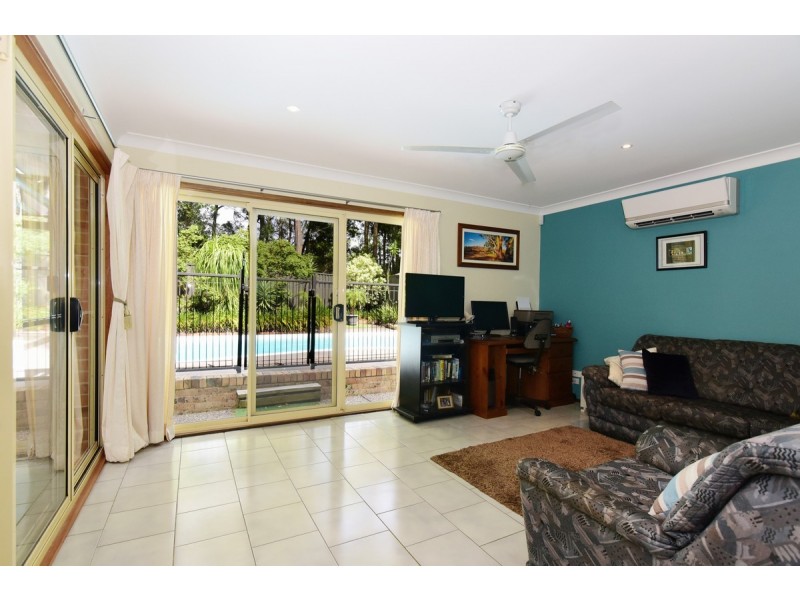 3 Crosby Place, Bomaderry NSW 2541