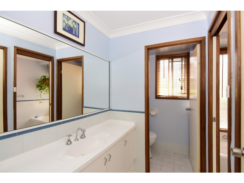 3 Crosby Place, Bomaderry NSW 2541