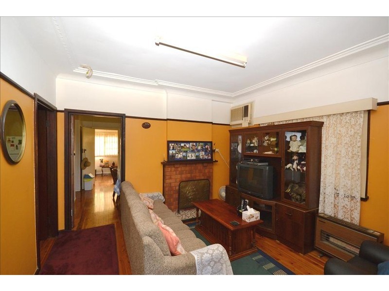 11 Mulgen Crescent, Bomaderry NSW 2541