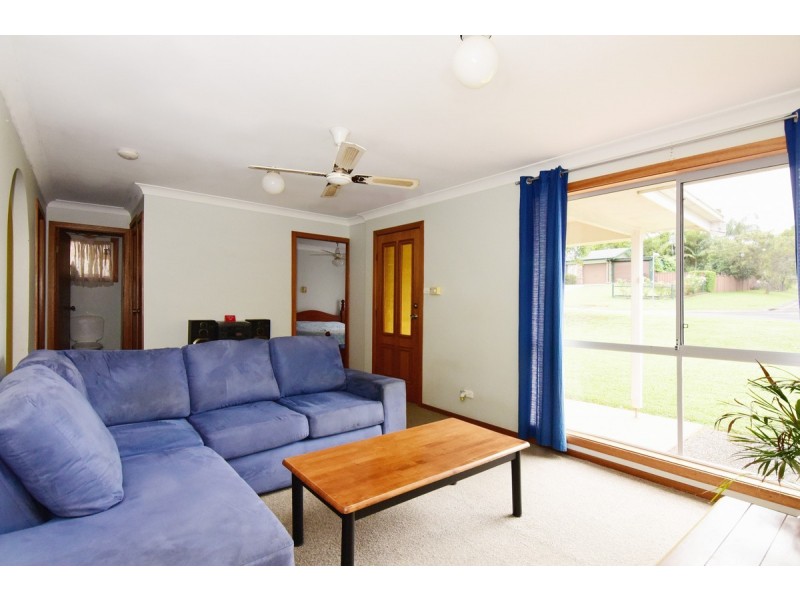 5 Racemosa Avenue, West Nowra NSW 2541