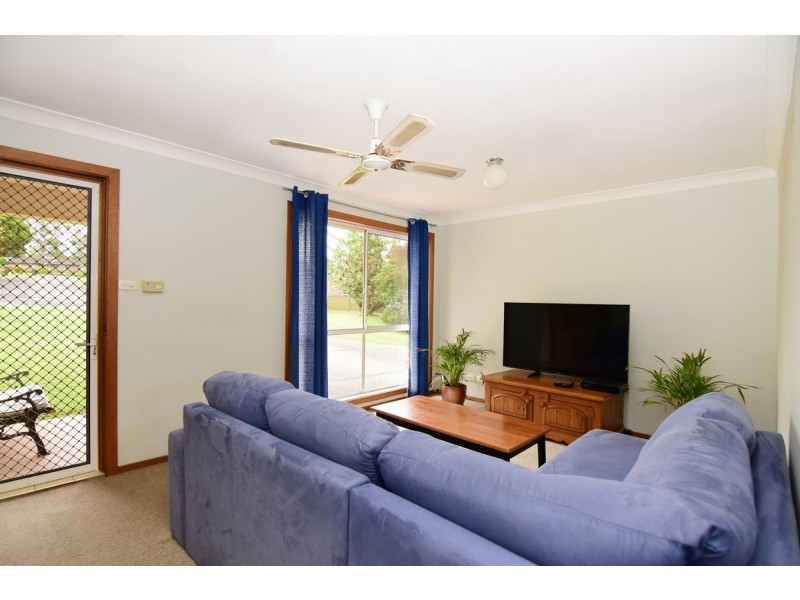 5 Racemosa Avenue, West Nowra NSW 2541