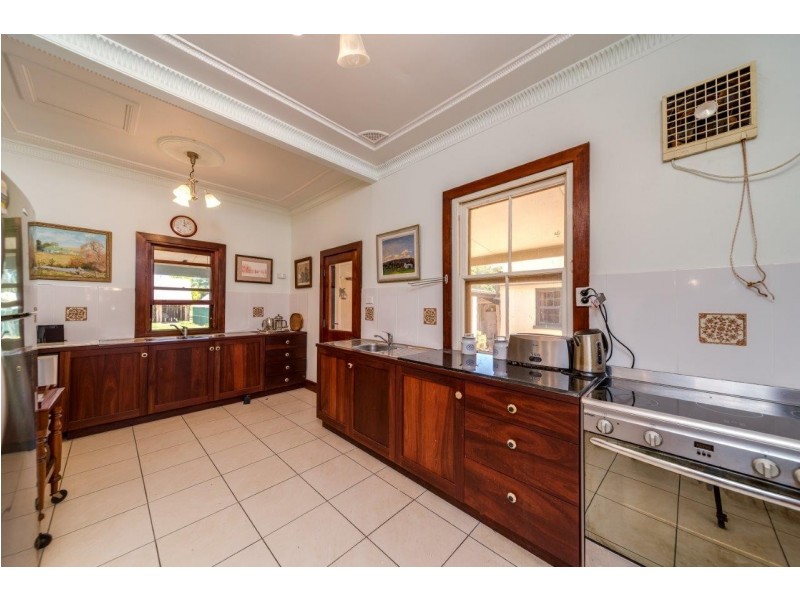 E379A Princes Highway, Yatte Yattah NSW 2539
