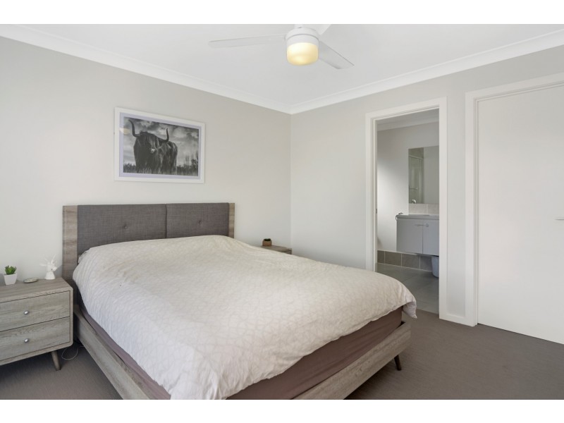 24 Wattlebird Road, South Nowra NSW 2541