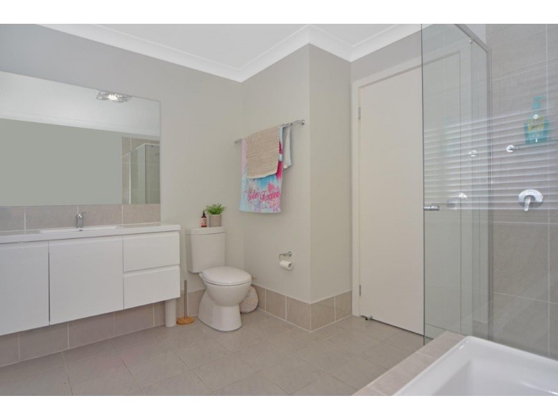 24 Wattlebird Road, South Nowra NSW 2541
