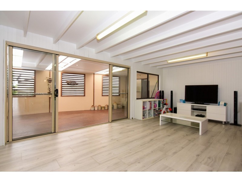 43 Comarong Street, Greenwell Point NSW 2540