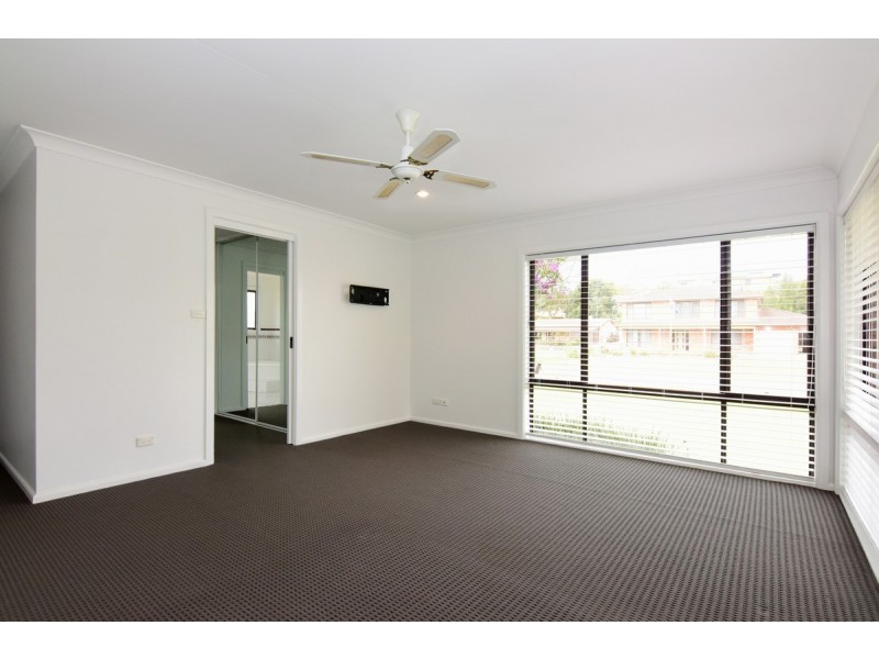 43 Comarong Street, Greenwell Point NSW 2540