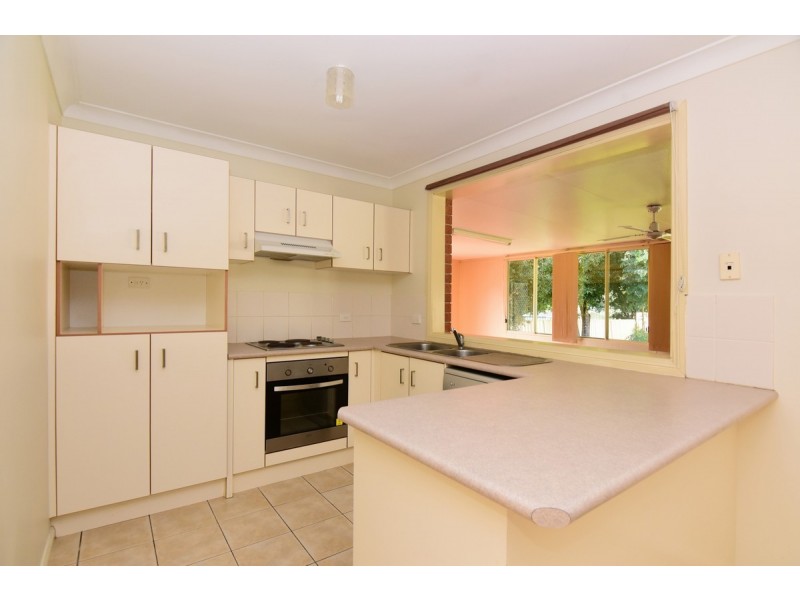 6 Olympic Drive, West Nowra NSW 2541