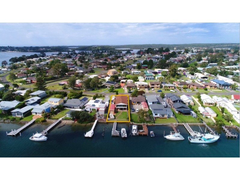 15 Adelaide Street, Greenwell Point NSW 2540