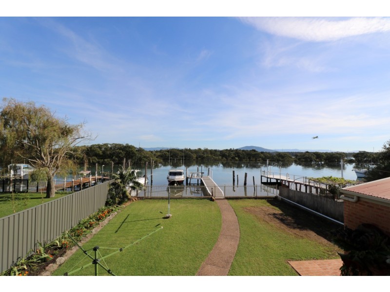 15 Adelaide Street, Greenwell Point NSW 2540