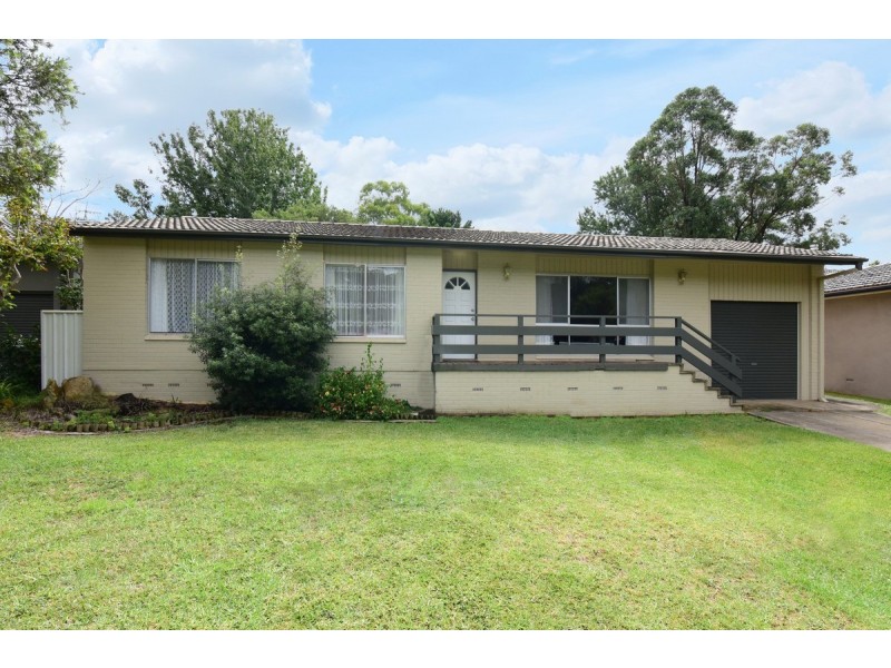 4 Maybern Close, North Nowra NSW 2541