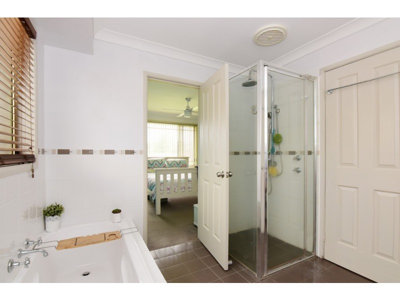 10 Peppermint Drive, Worrigee NSW 2540