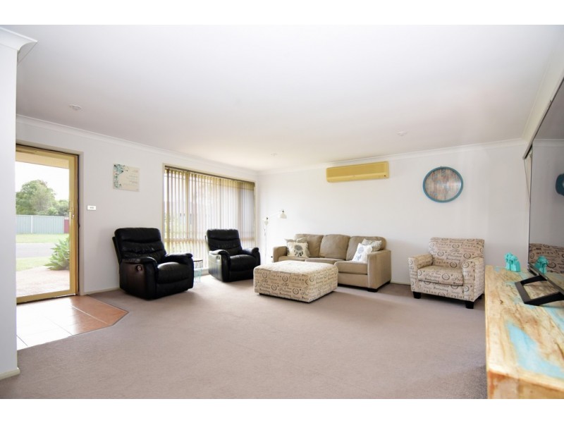 10 Peppermint Drive, Worrigee NSW 2540
