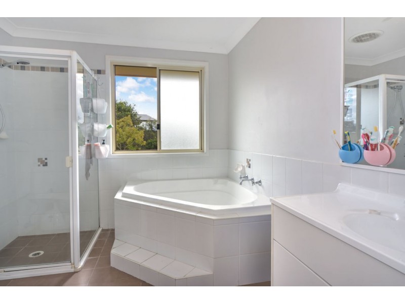 13 Coral Gum Court, Worrigee NSW 2540