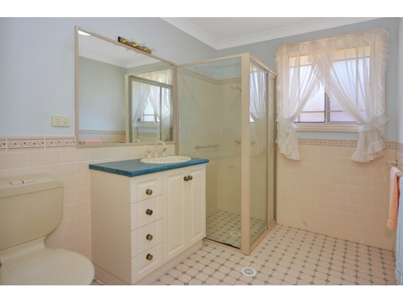 5 Coralie Close, North Nowra NSW 2541