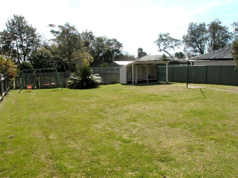 17 Ravenscliffe Road, Shoalhaven Heads NSW 2535